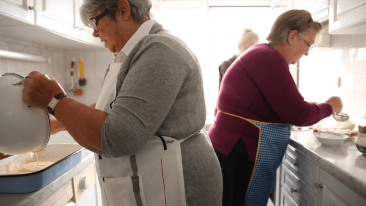 Super bake - domaćice koje su kolačima udebljale kupce, ali i mirovine