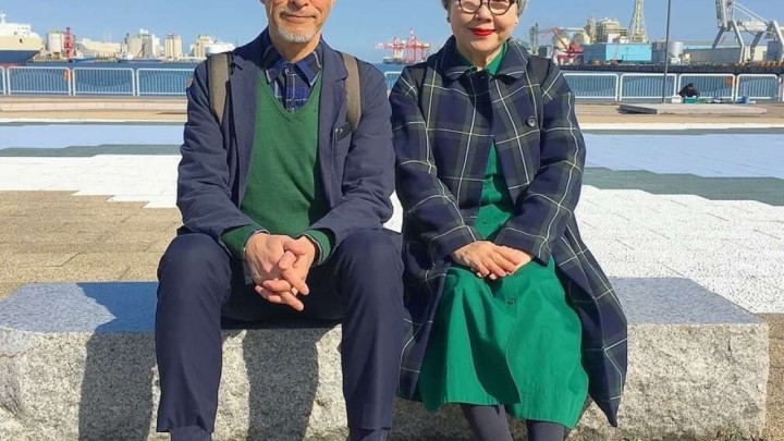 Upoznajte Bona i Ponu, penziće koji masno zarađuju tako što se zgodno oblače