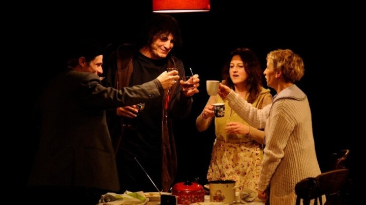 Kamerni teatar 55 gostuje u Gavelli s kazališnom predstavom "Mirna Bosna"