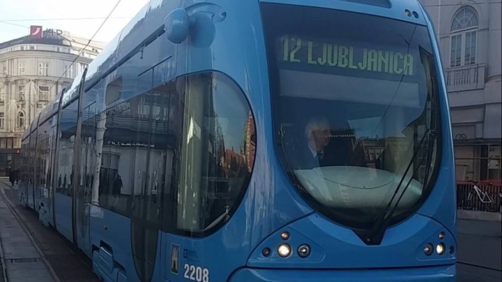 Tko od umirovljenika ima besplatan javni prijevoz?