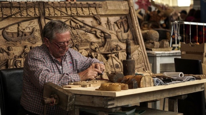 Želite dalje raditi i primati mirovinu? Provjerite pod kojim uvjetima!