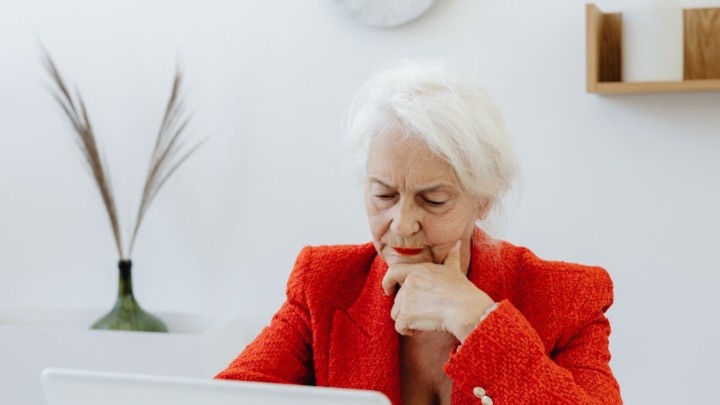 Umirovljenica (58): 'Mirovinu sam stekla beneficiranim stažom, mogu li raditi na puno vrijeme?'