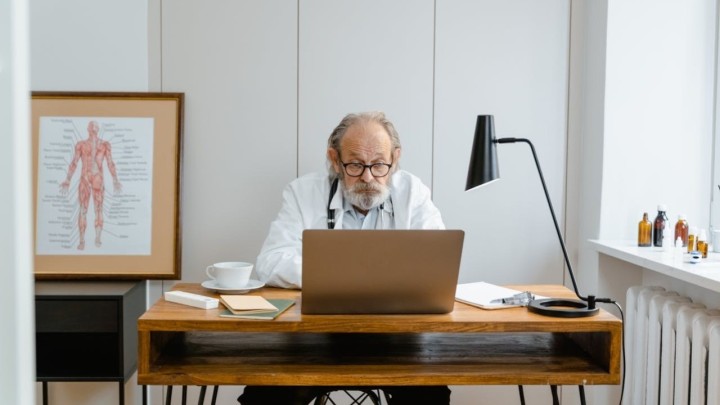 Umirovljenici o osam sati rada: 'Radije ću pasti travu, nego opet ići raditi'