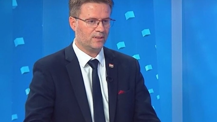 Premijerov savjetnik: 'Nikada u povijesti umirovljenici nisu dobivali tako izdašne naknade'