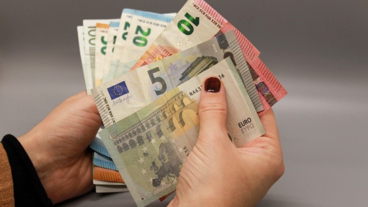 Evo kada stižu veće mirovine, dobit će ih 122.800 umirovljenika: Iznosi su od 16 do 46 eura veći