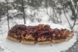 Bakina kuhinja: Starinski recept za pitu od oraha i pekmeza od šljiva