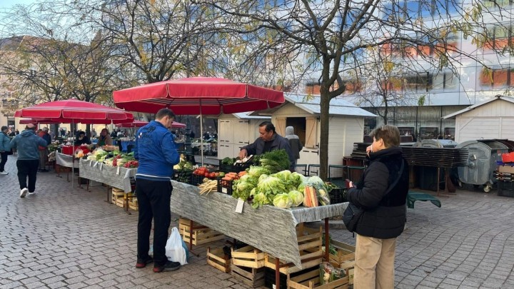 Dolac i nakon Adventa na istoj lokaciji: Prodavači žele blizinu unutarnje hale