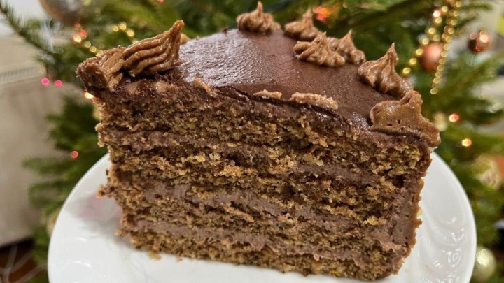 Bakina kuhinja: Starinska torta od oraha vratit će vas u djetinjstvo