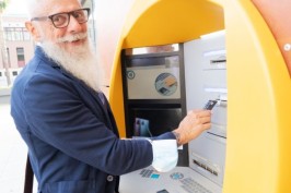 Dio bankovnih usluga postaje besplatan od 1. siječnja: Nove pogodnosti za umirovljenike