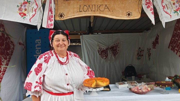 Bakina kuhinja: Verica nam je otkrila kako se radi fini kolač od mrkve