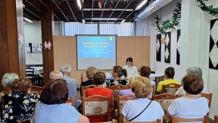 Policija educira umirovljenike: Sve češće su žrtve krađa i prijevara