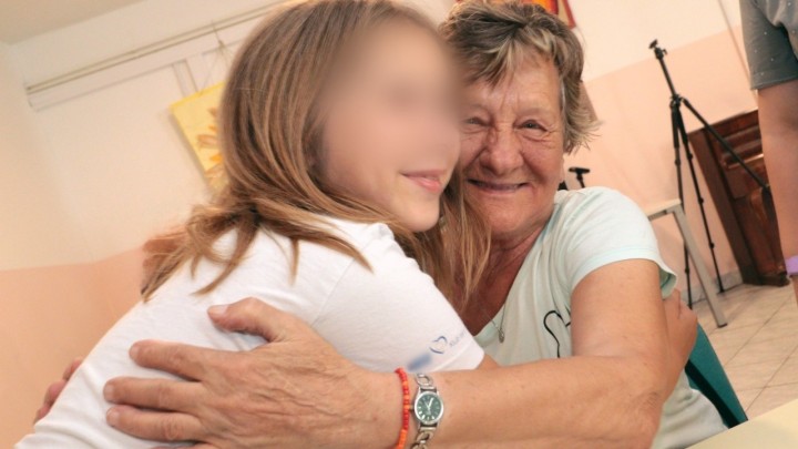 Dirljivi susret: Djeca bez roditeljske skrbi družila se s umirovljenicima