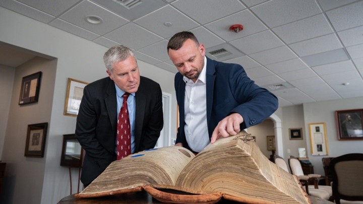 Oroslavje otkupilo knjigu za 225.000 eura: 'To nije hrvatska, nego svjetska baština'