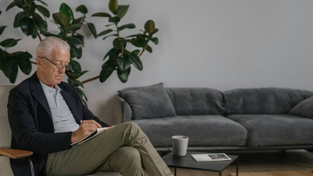 Male tajne hrvatskog jezika: Stranke umirovljenika govore 'uime' ili 'ispred' njih?