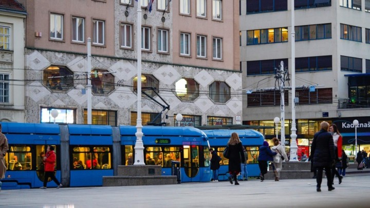 Umirovljenici u Zagrebu dobivaju novčanu pomoć: Iznosi od 35 do 80 eura