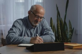 Male tajne hrvatskog jezika: Kada koristiti prijedloge zbog i radi?