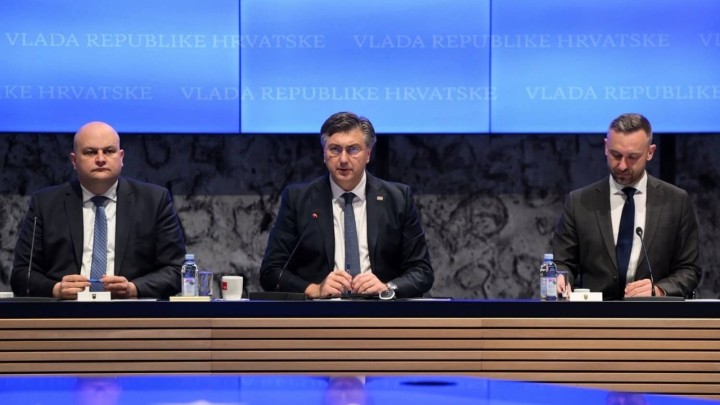 Vlada i HDZ prozvali portal Mirovina zbog šale za prvi april: 'Bez brige - uskrsnica stiže'