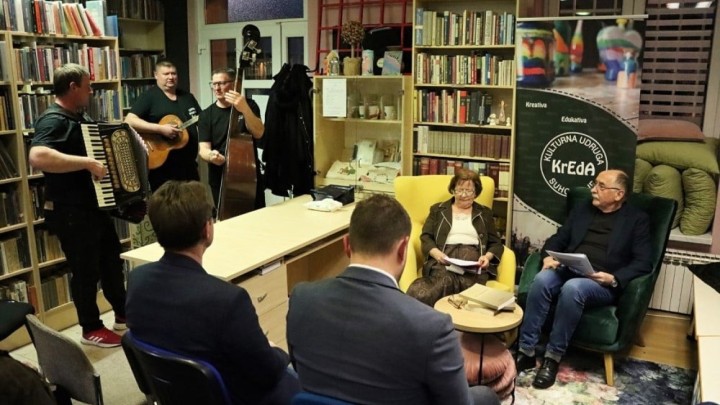 Prva zbirka pjesama umirovljenika u Hrvatskoj: 'Bilo je potrebno puno truda'