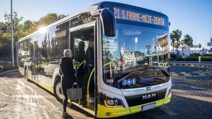 Dobre vijesti za umirovljenike grada na obali: Uvodi se posebna linija gradskog prijevoza