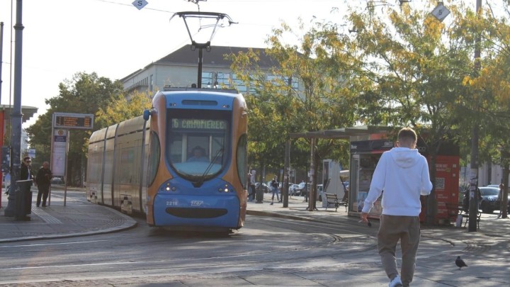 Vozači tramvaja bliže se mirovini, ZET traži sto novih radnika: Obuku moraju platiti sami