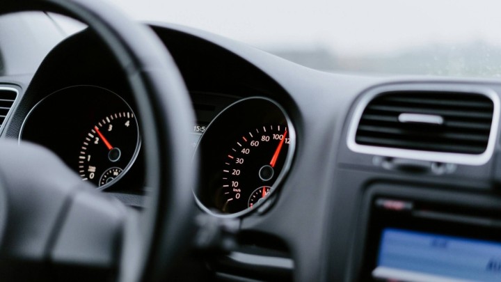 Ako često uključujete klimu u autu, pripazite na ovo: 'Bitno je redovito mijenjati filter zraka u kabini'