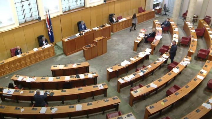 Najstarije osobe s najviše preferencijalnih glasova: Nema ih puno, a evo tko su