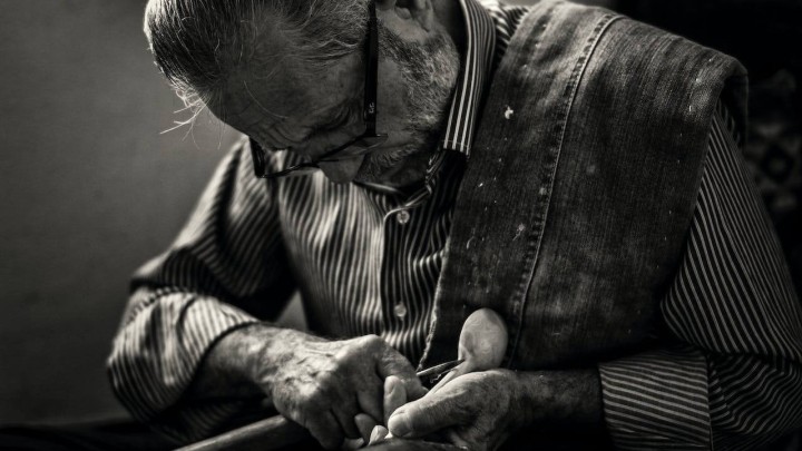 HSU: Tko je umirovljenicima ukrao Božić? Blagdanska košarica 80 eura, a božićnica 26 eura