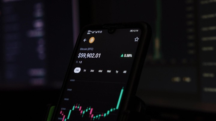 Umirovljenica povjerovala da je zaradila gotovo 6.000 eura u kriptovalutama pa ostala bez svega