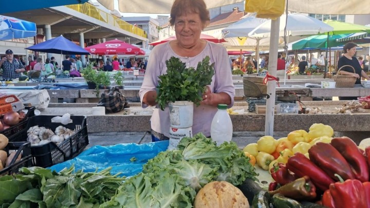 Vinka (75): 'Plenković je kriv, neka digne plaće i mirovine pa ljudima neće biti skupo'