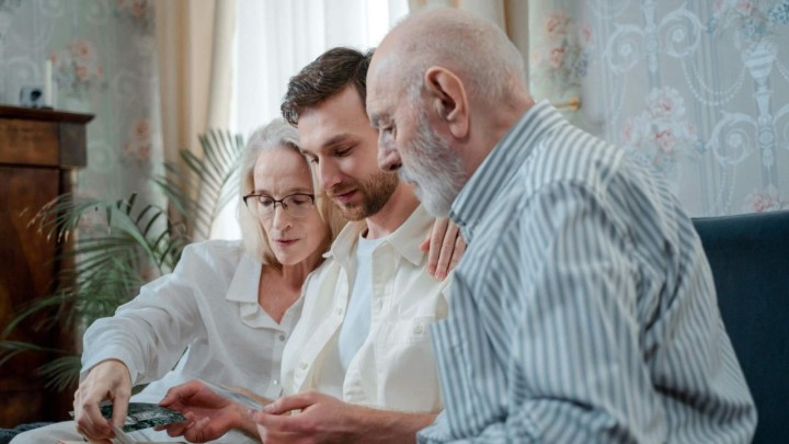 Inicijativa za oboljele od demencije: Blagdani im nisu laki, evo kako možemo pomoći