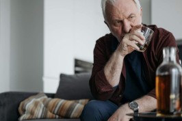 Droga i alkohol kod starijih: Neki zloupotrebljavaju korištenje više lijekova