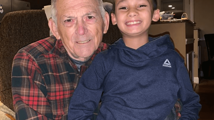 Heroji dolaze u svim veličinama: Unuk bio na čuvanju kod djeda i spasio mu život