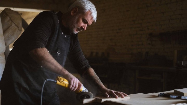 Rad u mirovini na puno radno vrijeme: 'Država vam uzme 500 eura, a 400 platite doprinose'