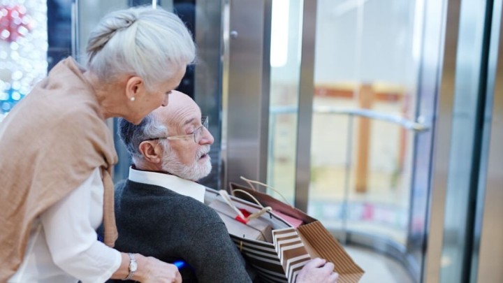 Grad će sufinancirati ugradnju dizala: 'Ima dosta umirovljenika, otežano im je kretanje'