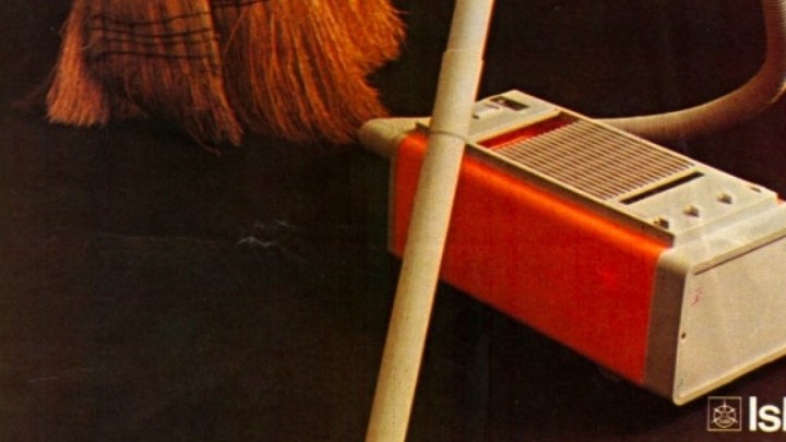 Foto dana: 'Sahranite prašinu u usisavač Iskra'