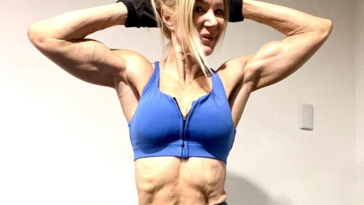 Ova umirovljenica sve oduševljava svojim izgledom, a njezina transformacija je krenula nakon razvoda