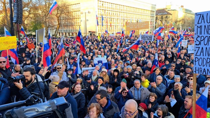 Četvrti prosvjed slovenskih umirovljenika: Dobili su premijerovo obećanje i stavili zahtjeve na stol
