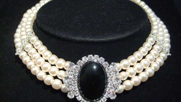 Još jednom ukraden nakit s vrata umirovljenice, evo što napraviti u ovom slučaju