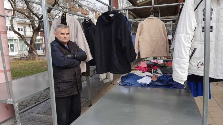 Josip (49): "U mirovini prodajem odjeću iz zanimacije, ali i iz potrebe"
