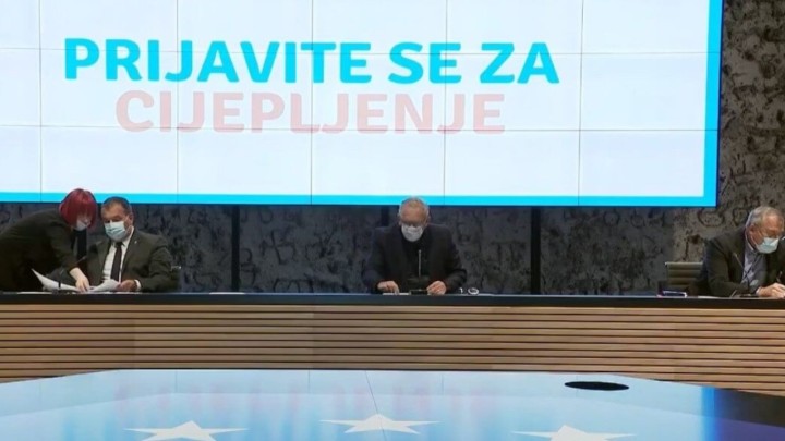 Novi soj zabrinuo Stožer, a skraćuje se i trajanje covid potvrda