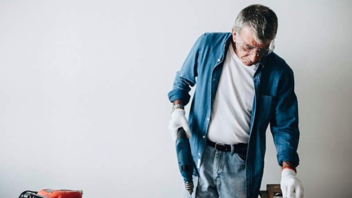 Nezaposleno više od polovice osoba u dobi od 55 do 64 godine