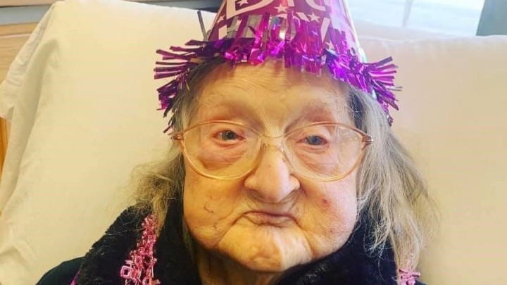 Nakon što je pobijedila koronu, proslavila 110. rođendan!