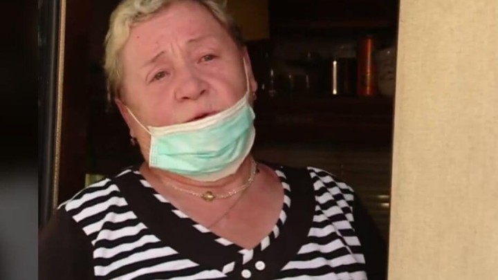 Zbog potresa umirovljenica već šest mjeseci živi u derutnoj kamp-kućici: "Imam bunar, ali vodu za piće si moram kupiti"