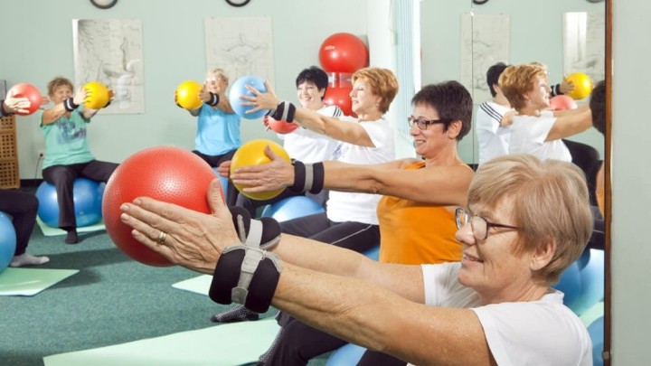 Umirovljenicima 1,2 milijuna kuna za radionice kuhanja, plesa, ali i služenja mobitelom!