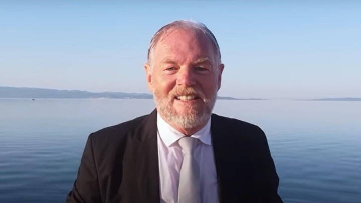 Most objasnio koja se poruka krije iza skoka 63-godišnjaka sa stijene u more