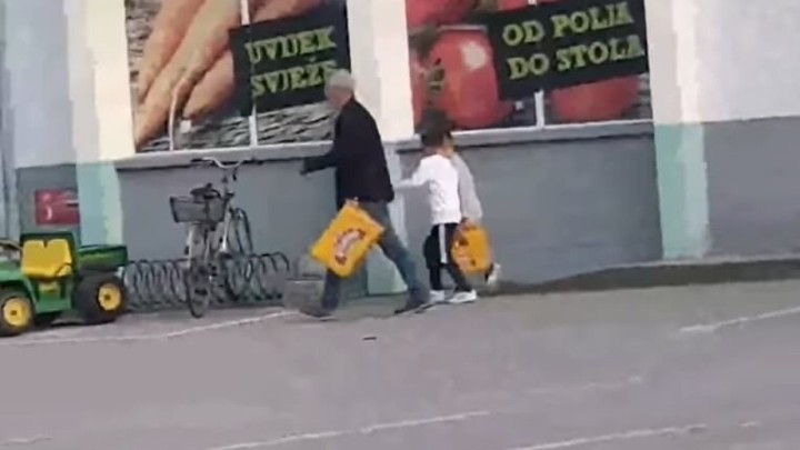 Kad djed "upogoni" unuke: Tisuće ljudi umire od smijeha na scenu iz Zagorja