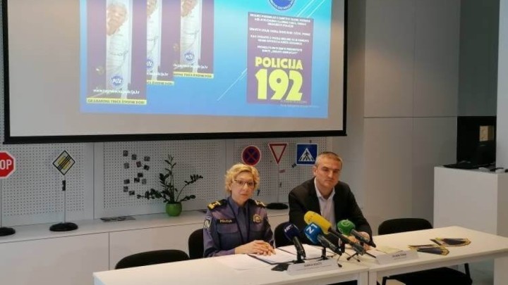 Policija ima važnu poruku za starije: Što učiniti kada nepozvani gosti dođu na kućni prag?