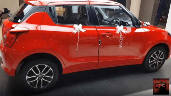 Tako se to radi: Trogirska firma počastila radnika koji ide u mirovinu novim automobilom