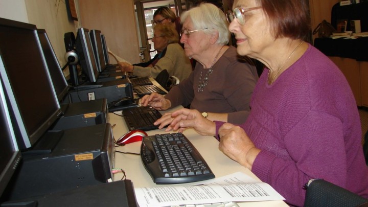 Za nekorištenje interneta nisu krivi samo stariji, nego skupa i nedostupna usluga