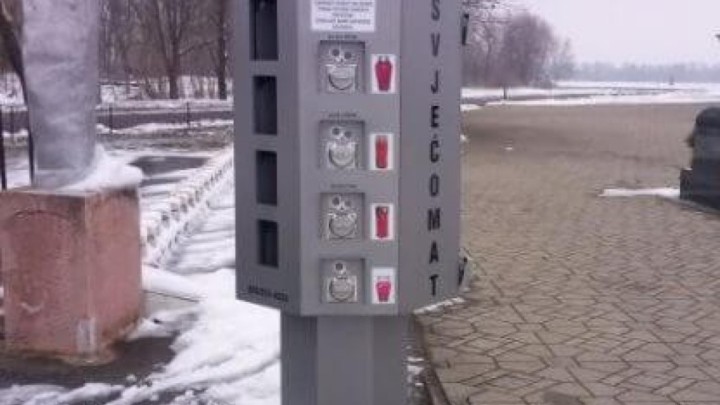 Sve više groblja uvodi svjećomate, praktične automate za kupnju lampaša